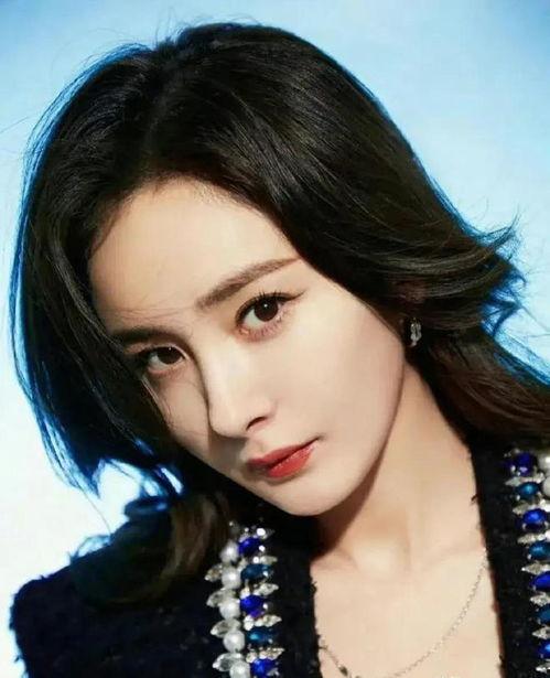 娱乐圈明星吃瓜名单大全,揭秘明星圈层背后的八卦风云 第3张 娱乐圈明星吃瓜名单大全,揭秘明星圈层背后的八卦风云 第3张