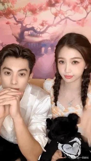 娱乐圈吃瓜女明星小说,瓜田里的璀璨星光 第3张 娱乐圈吃瓜女明星小说,瓜田里的璀璨星光 第3张