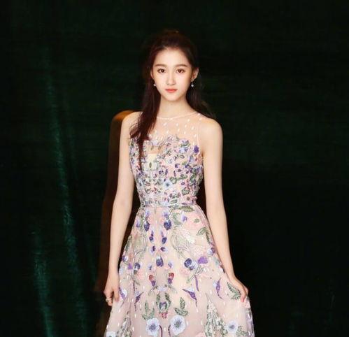 吃瓜娱乐圈关晓彤,娱乐圈的青春女神与成长之路 第2张 吃瓜娱乐圈关晓彤,娱乐圈的青春女神与成长之路 第2张