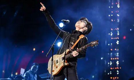 娱乐圈汪峰吃瓜,揭秘明星背后的故事 第1张 娱乐圈汪峰吃瓜,揭秘明星背后的故事 第1张